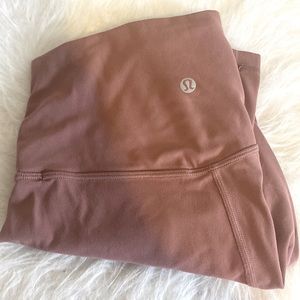 ⚡️Cropped lululemon leggings⚡️